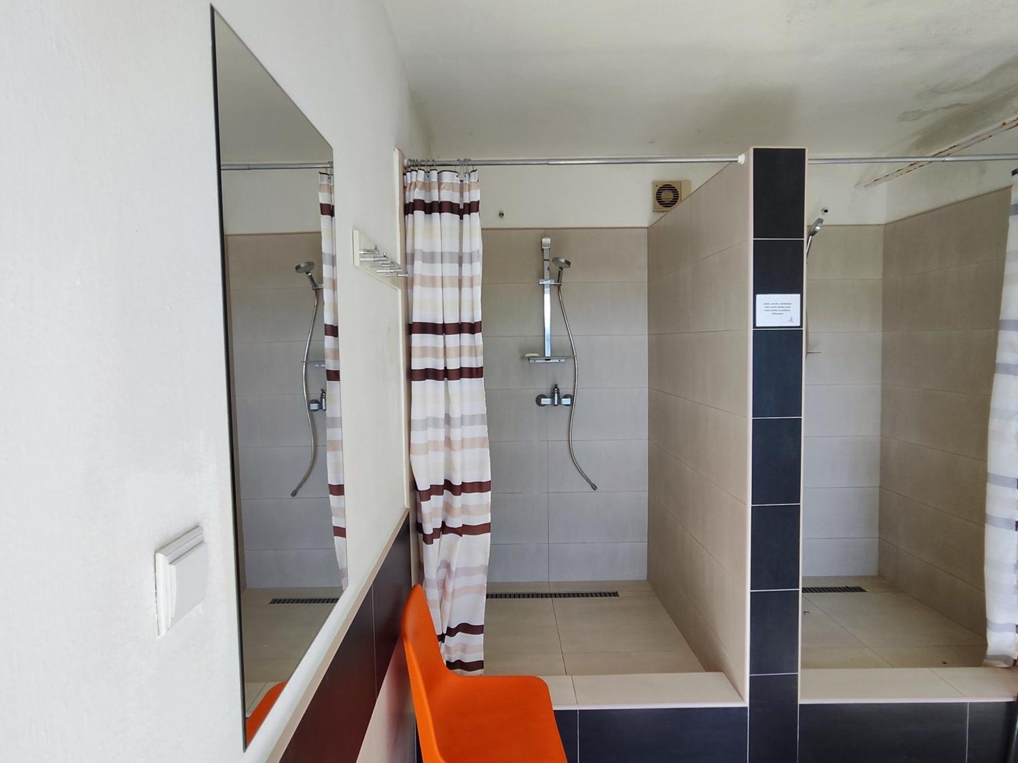Yacht Club Bezdrev Hotel Hluboká nad Vltavou Kültér fotó
