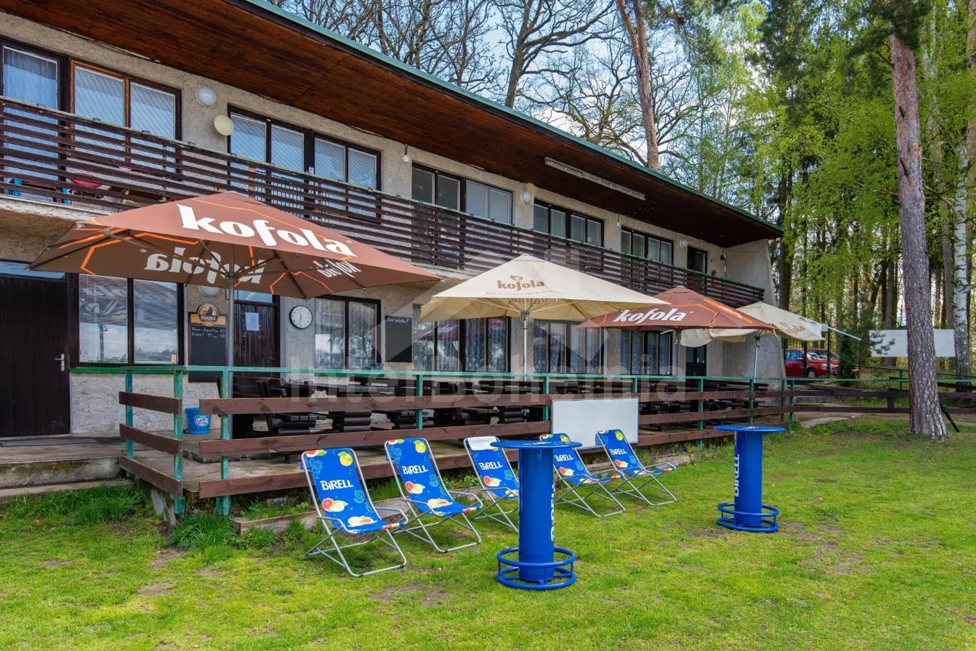 Yacht Club Bezdrev Hotel Hluboká nad Vltavou Kültér fotó